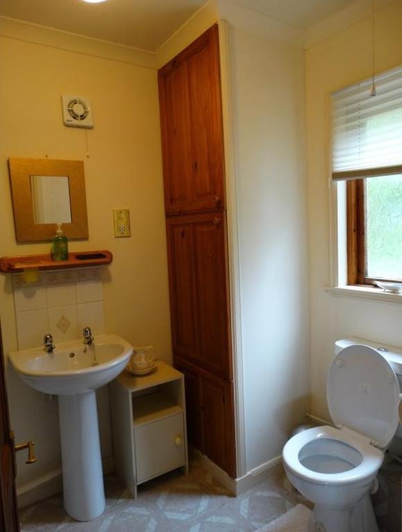 Rowan Cottage Каслтаун Экстерьер фото